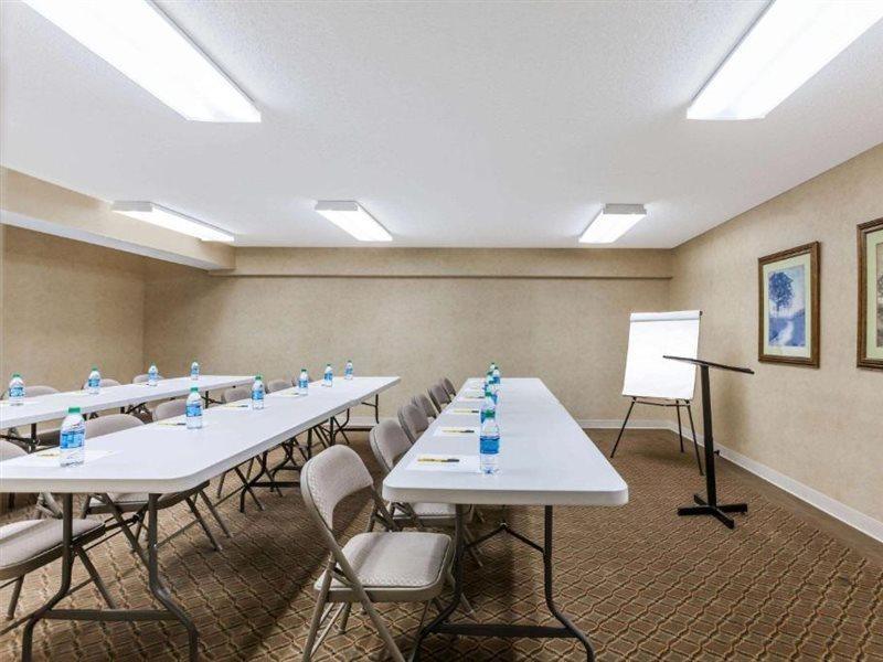 Super 8 By Wyndham Jacksonville Ar Exterior photo